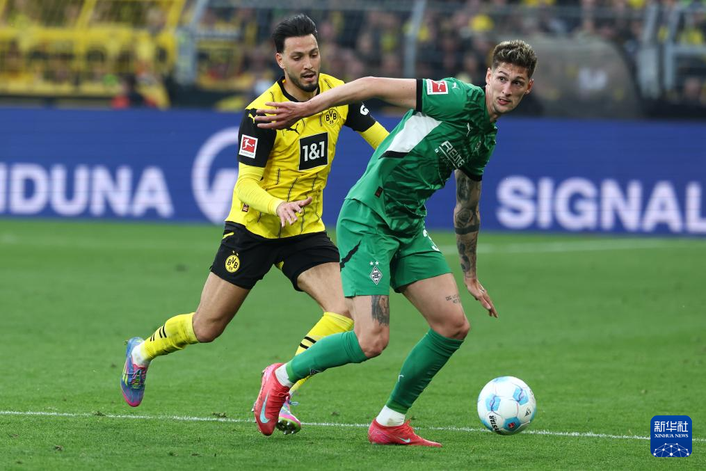 门兴格拉德巴赫迎欧联关键赛；国际比赛日远射贴柱；气氛紧张；高层口径保持一致的简单介绍-英雄联盟2025总决赛