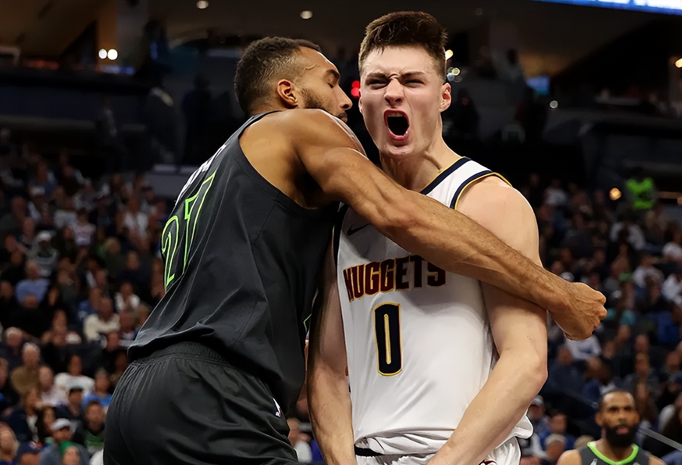 关于明尼苏达森林狼集结日队长鼓劲，志在NBA常规赛名次提升，媒体盛赞，球队文化再被提及的信息-lol官方